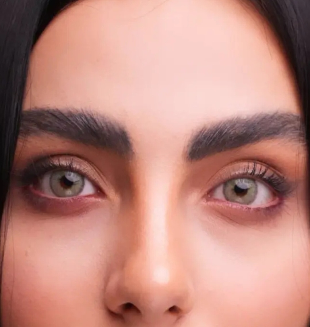 لنز رویال ویژن شماره ۲۵ با ماندگاری ۵ ساله